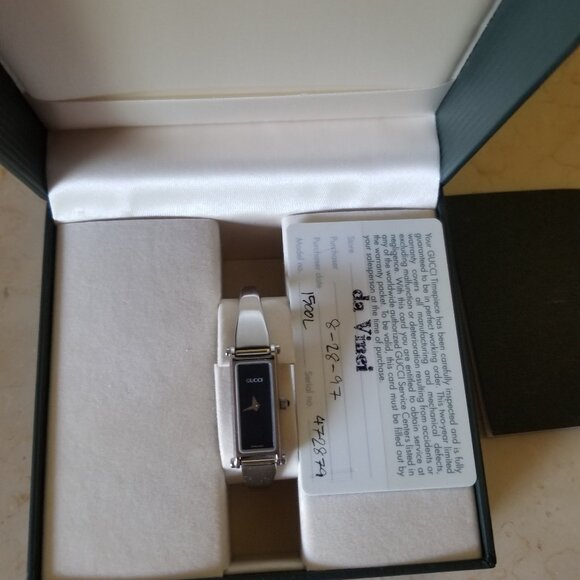 GUCCI 1500L Watch Silver Black Dial QZ Women’s Bangle Wrist Watch Operation - Picture 1 of 2